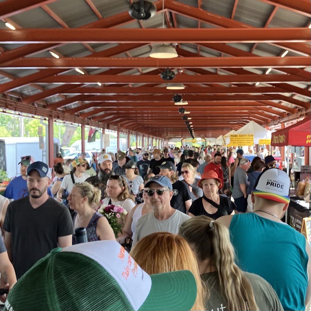 bdevero's tweet photo. Me: I wonder if the farmers market will be busy with a lot of other things going on in Kalamazoo today?
@KalamazooMarket: Hold my celery
#stillfastthough https://t.co/2khXhNep3k