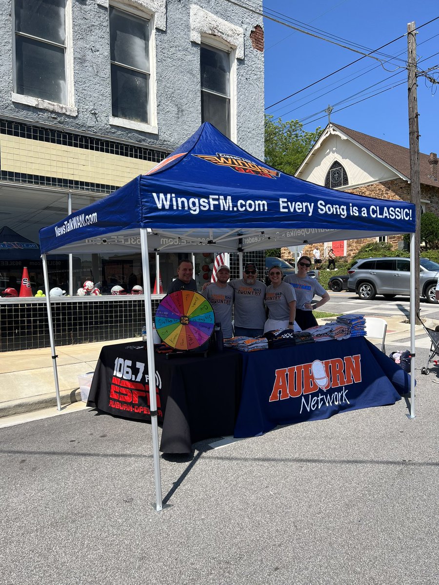 Wings 94.3 FM tweet media