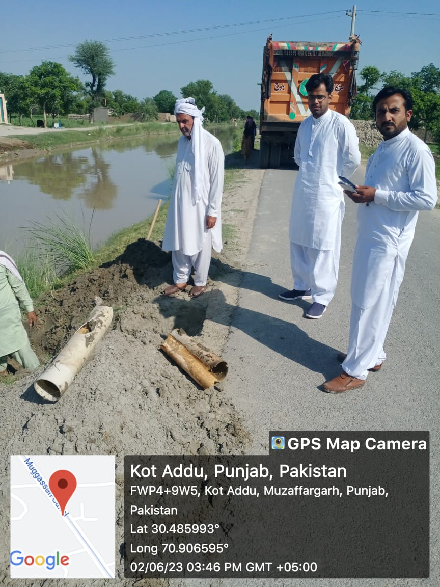 IrrigationPb's tweet photo. DG Khan Zone: During anti water theft campaign in Kot Addu Sub Division, an illegal fixed pipe at Upper Sardar wah disty was removed and dismantled the field staff. Legal action against culprits will be initiated soon. 
Update: XEN Kot Addu Muhammad Usman, SDO Hassan Murtaza https://t.co/WINxWaG3NL