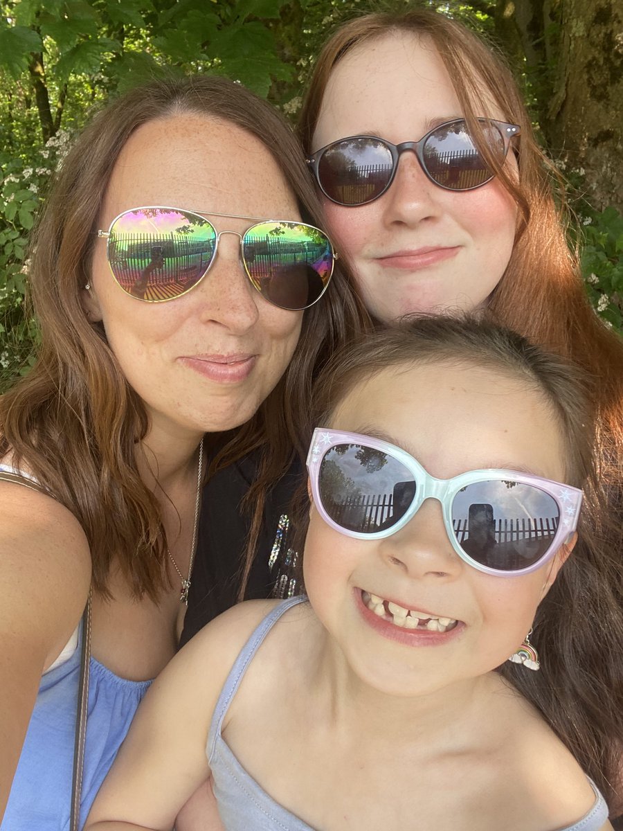 deborahblack's tweet photo. Girlie day at the fayre 🩷💜🩷 https://t.co/S7dYNiXHww