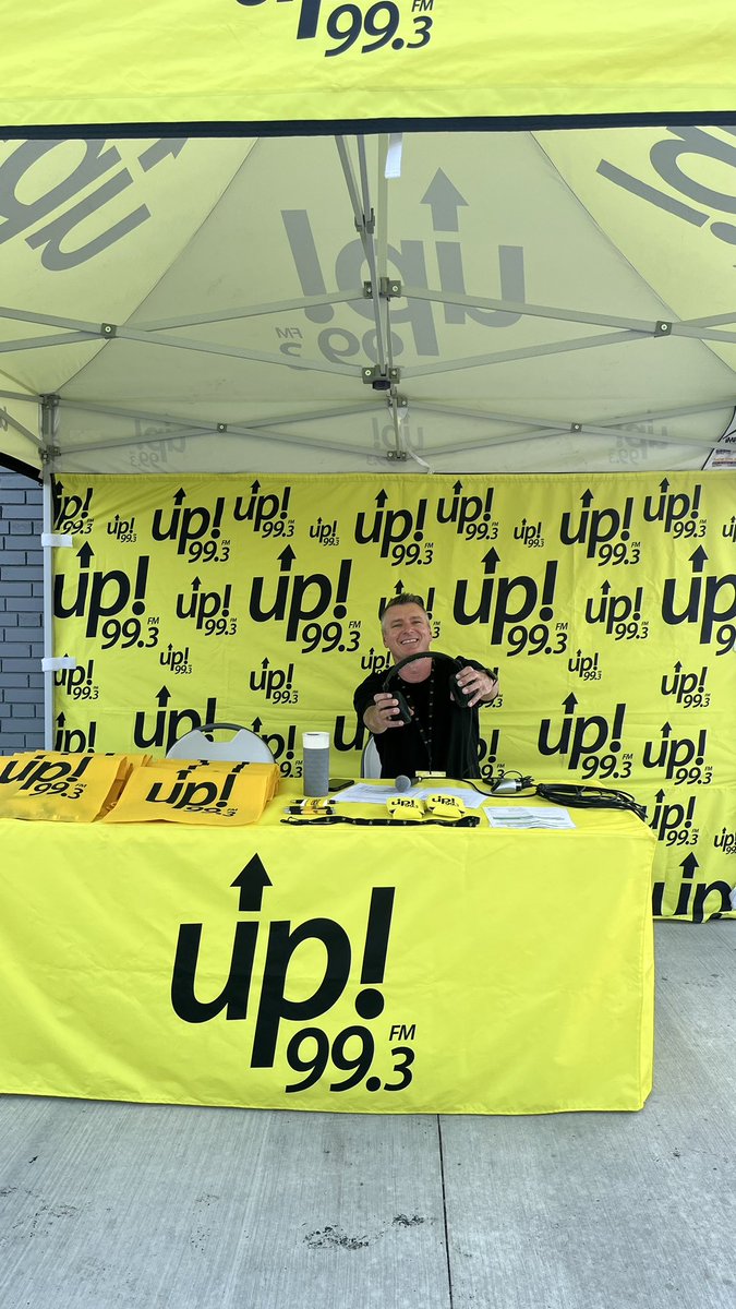 up! 99.3 FM tweet media