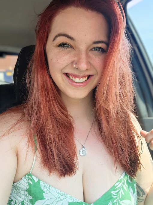 I think I make a cute girl next door 😇 https://t.co/1IAJEa8kNm<a href="/tag/inkedgirl"class="tags"><span>#inkedgirl</span></a><a href="/tag/bbw"class="tags"><span>#bbw</span></a><a href="/tag/curvygirl"class="tags"><span>#curvygirl</span></a><a href="/tag/altgirl"class="tags"><span>#altgirl</span></a>