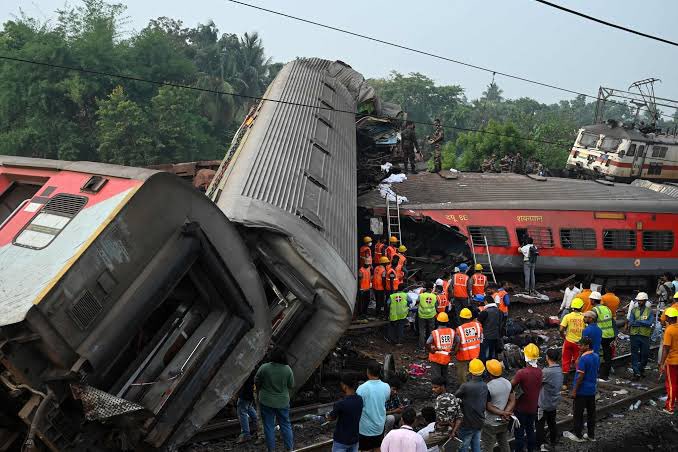 RaiNaeemAhmad1's tweet photo. "My thoughts are with our neighbors in India as they mourn the loss of over 300 lives in a devastating train accident. Let's stand in solidarity and extend our support during this difficult time. #IndiaTrainAccident #NeighborsInNeed" https://t.co/PAlsbtkhrU