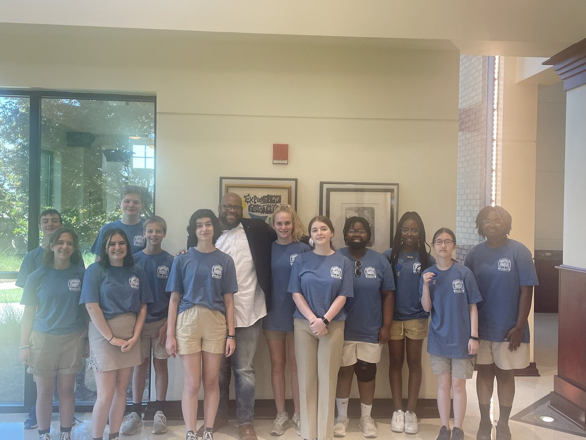 shs_band tweet media