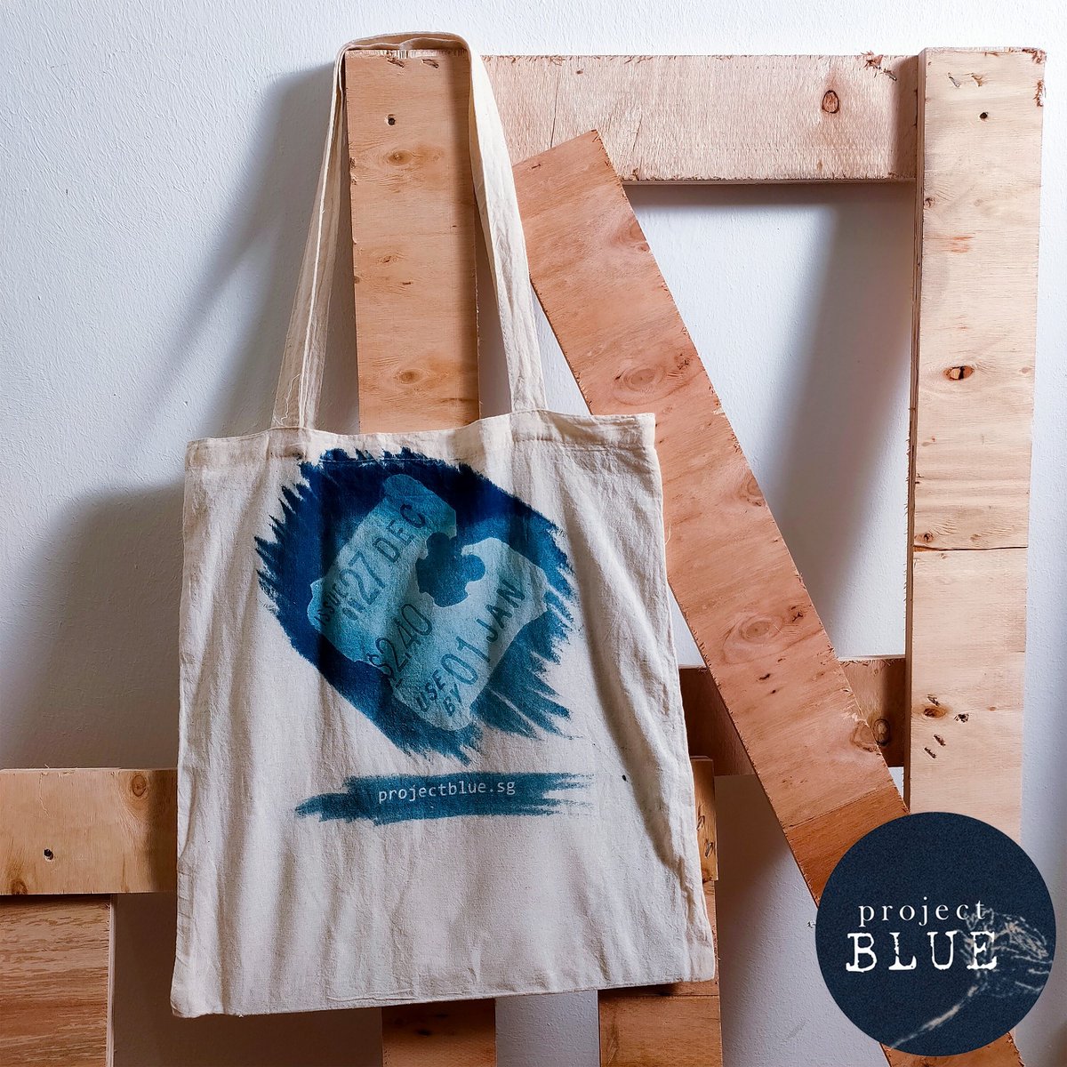 ProjectblueSG's tweet photo. Breadtag series coming! Only at @ProjectblueSG
#cyanotype #studio #sunprint #print #art #handprinted #projectbluesg #singapore #thingstodo #june #holidays #totebag #breadtag #fabric 
#dailyart #daily #artwork  #creative #artistsoninstagram #instaart #ArtOfTheDay #contemporaryart https://t.co/vFzMcpjOOf