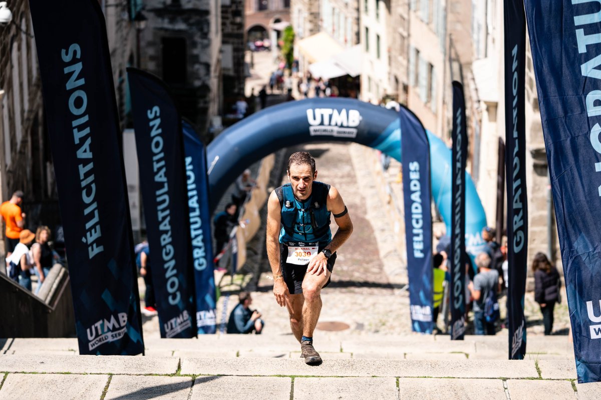 🇫🇷 #TrailSaintJacques 

Enjoy some of today's pics!

#UTMBWorldSeries #SaintJacquesbyUTMB #MeetYourExtraordinary 📷 © Peignée Verticale