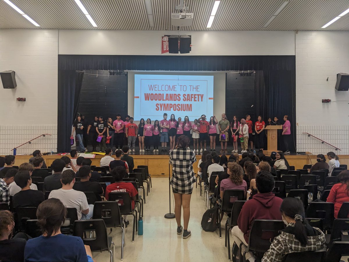🎉🎓🔒 Shoutout to Mrs. Martin and Mr. Dellio for organizing an incredible Grade 12 Safety Symposium! 🙌🏼🚦 Thanks to the amazing speakers, volunteer helpers, and dedicated staff for making this event a huge success! 🙏🏼👏🏼 #SafetySymposium #WeTheWoods