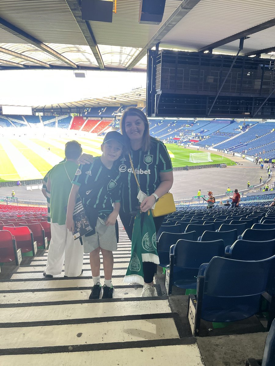 PeeblesNicola's tweet photo. @CelticFC @ScottishCup 

Our first Scottish Cup Final match 💚💚💚

#AuntieandNephew https://t.co/7lsQL0SBji