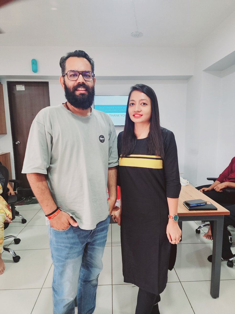 Writer_Rachna's tweet photo. Today, I delivered a session on #ContentFunnel to the amazing marketers @digicobweb.
The #session was truly engaging as all the marketers were involved equally learning about the #contentmarketing lifestyle.
Thank you @AmitHPanchal for this amazing opportunity! 👏 https://t.co/K5dH9uWaUg