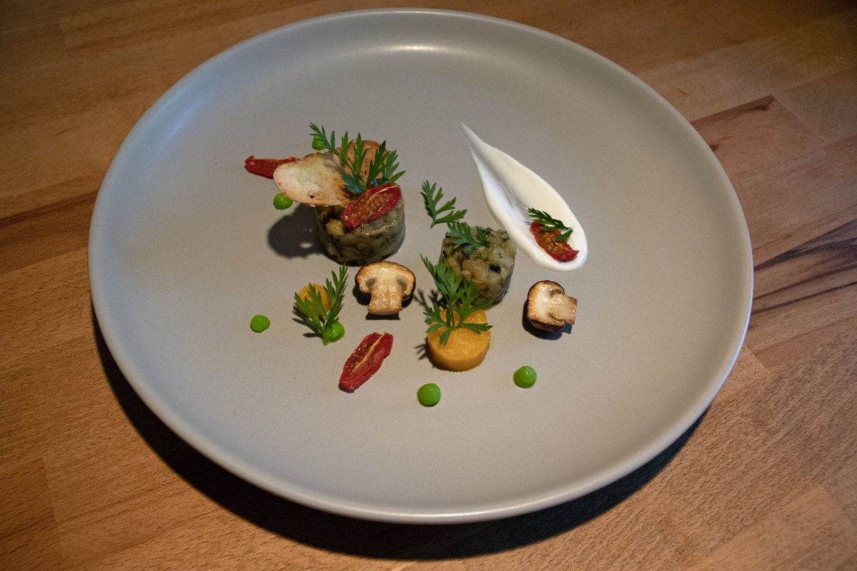 philippgraeser's tweet image. Der Beweis: selbstgemachtes vegetarisches Essen (ohne den Quark sogar vegan!) kann lecker aussehen und schmecken! 😉

#selfmade #vegi #vegan #Food #veganfood #kochen #Cooking