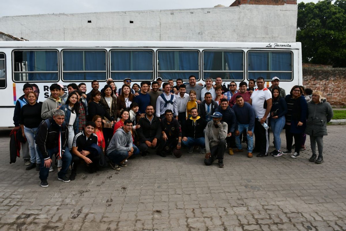 RSanchezOK's tweet photo. Los tucumanos tenemos la oportunidad de hacer historia y lograr el verdadero cambio en nuestra provincia. Con @Migueldiosquez, @SebaSalazarbv y Pablo Algaro vamos a cambiar Banda del Río Salí y  todo Tucumán.
#JuntosGanamos #SanchezGobernador https://t.co/UzaahSjesm