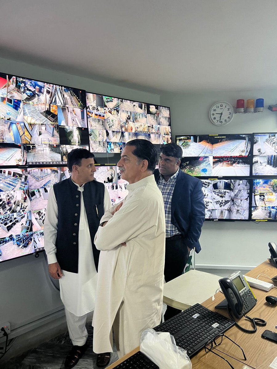 Ali_Sahb's tweet photo. We warmly welcome @Mian_JavedLatif , esteemed Member of the National Assembly of Pakistan, to MTBC Bagh! His experience, dedication, and commitment to public service are commendable.

#WelcomeJavedLatif 
#MTBCBaghCommunity #BuildingABetterFutureTogether. https://t.co/cUK01TpHP2