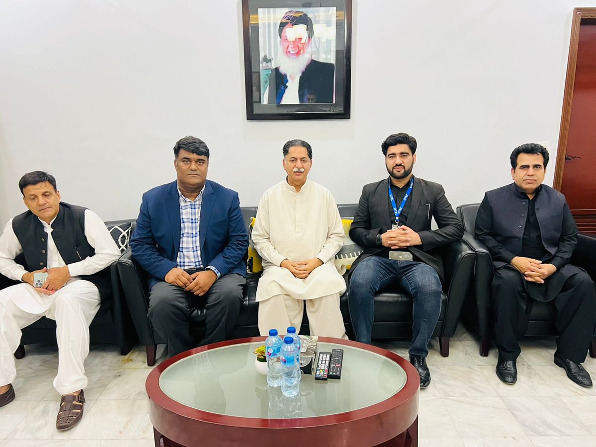 Ali_Sahb's tweet photo. We warmly welcome @Mian_JavedLatif , esteemed Member of the National Assembly of Pakistan, to MTBC Bagh! His experience, dedication, and commitment to public service are commendable.

#WelcomeJavedLatif 
#MTBCBaghCommunity #BuildingABetterFutureTogether. https://t.co/cUK01TpHP2