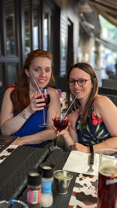 On reprend des forces @Kiirha_Modele et moi m&ecirc;me avant le show de ce soir sur @babylonliveshow @StreamateFrance<a class="tags" target="_blank" title="On Twitter" href="/?out=eyJ0eXAiOiJKV1QiLCJhbGciOiJIUzUxMiJ9.eyJpYXQiOjE3MjIxNzE2MTcsImlzcyI6InR3cG9ybnN0YXJzLmNvbSIsIm5iZiI6MTcyMjE3MTYxNywiZXhwIjoxNzUzNzA3NjE3LCJyZWRpcmVjdF91cmwiOiJodHRwczovL3R3aXR0ZXIuY29tL0tpaXJoYV9Nb2RlbGUifQ.VGSAJF51FYTCFB-JHQG5TagNxXHVF6ZeR-71pgfRyyb--WLlCkVXhUib-B_A_nZAG2A7IjV4jxUvr5FhyhVJ3g">@Kiirha_Modele</a><a href="/tag/camgirls"class="tags"><span>#camgirls</span></a><a href="/tag/laetiluxure"class="tags"><span>#laetiluxure</span></a><a href="/tag/laeti_luxure"class="tags"><span>#laeti_luxure</span></a><a href="/tag/smodels"class="tags"><span>#smodels</span></a>