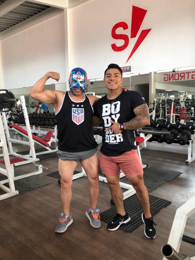 asturianocmll's tweet image. Excelente fin de semana.
#modemotive
#talentopoblano
#ArenaPuebla
#elTemplodeldolor
#estoyenelcamino