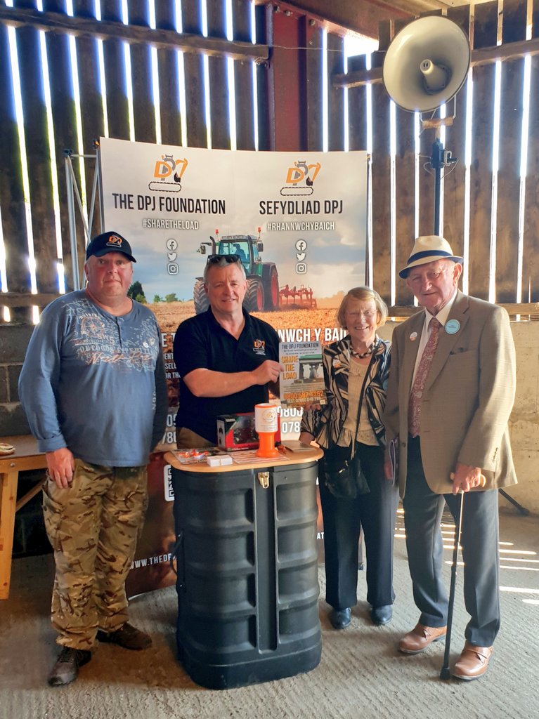 WmPowell2021's tweet photo. Fantastic response today to the @dpjfoundation stand at @Brecknockyfc #CountyRally. Special thanks to #Beth & #Leanne for all their help & to everyone who called by to show their support #ShareTheLoad #RhannwchYBaich #MentalHealthAwareness https://t.co/iiRKxPNg8K 📲 0800 587 4262 https://t.co/ky1YSvAYGT