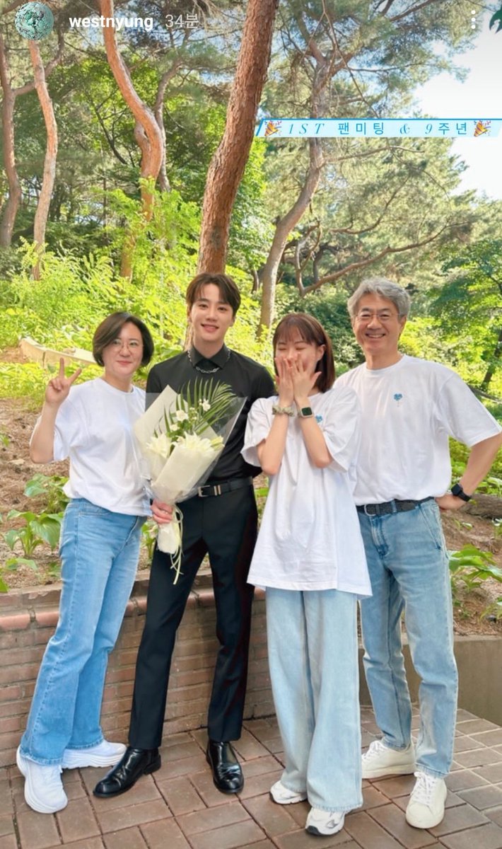 2023.06.03. lee jun young's sister lG s
정말.. 따뜻하고 화목한 가정..
그래서 더더욱 준영이가 잘 성장하고
있는 것 같아~. 💙💚
<a href="/1ee_Jun_Yxxng/">이준영</a> 
#이준영 #LEEJUNYOUNG
#イ·ジュンヨン  #อีจุนยอง 
#李濬榮 #LeeJunYoung
#이준영개학식
#이준영팬미팅