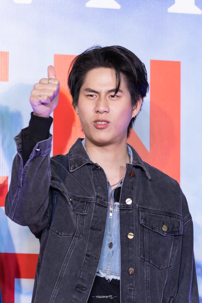 Tangme92's tweet photo. - น้องซ้าวหาดใหญ่พลังเสียงสุดยอด!!! 👍🏻 -

230603 #CentralDenimxWinnySatang
{ #𝙬𝙞𝙣𝙮𝙣𝙣𝙮 l @winny_thanawin }
#TM92shot https://t.co/MpqG7Lwo1w