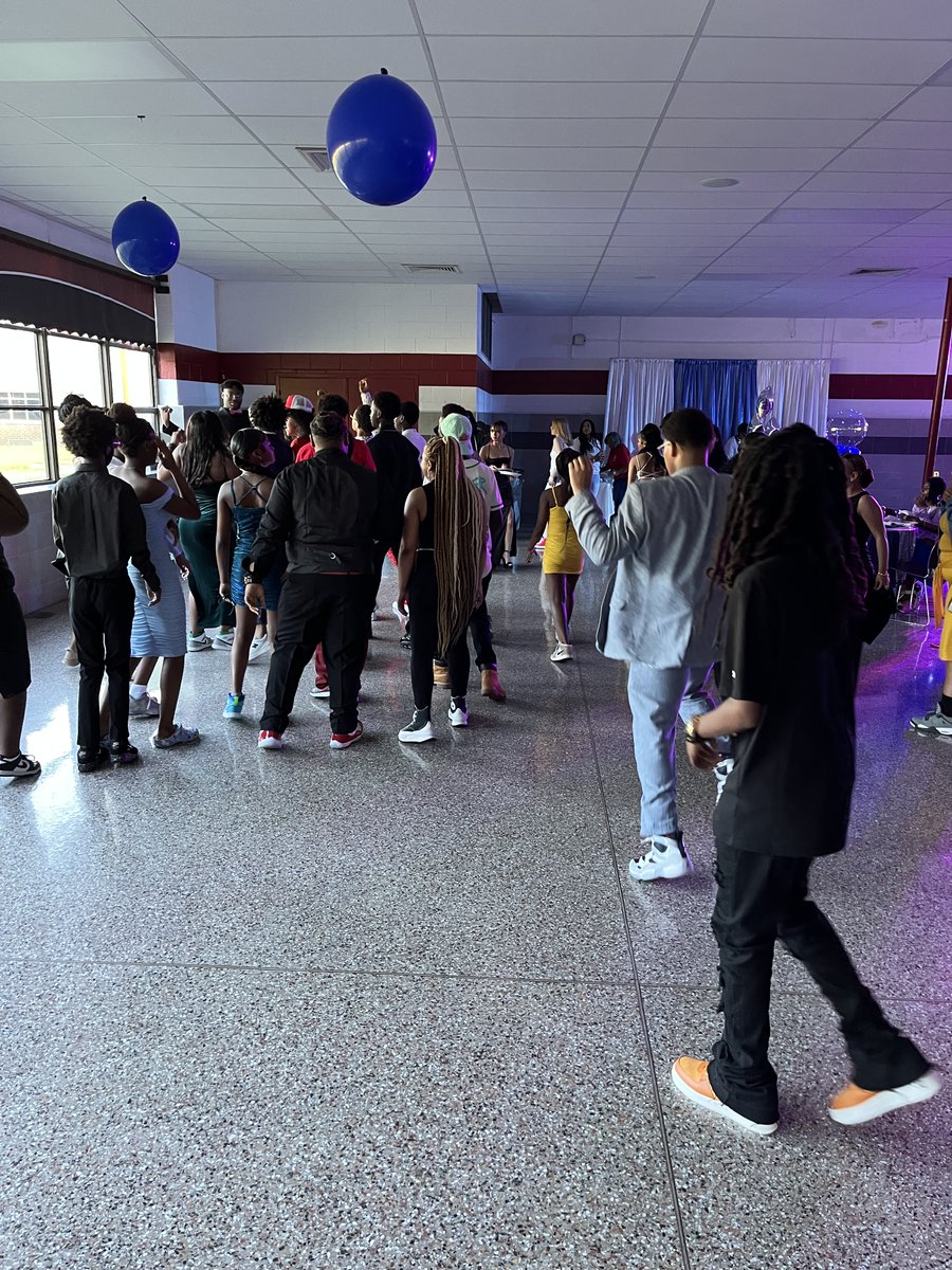 FESTarrantMS's tweet photo. Our 8th graders had an amazing time at the Denim &amp; Diamond Sneaker Ball.... @DwayneLLucas @TarrantMiddle @TandieTaliafer1 @educator_rucker @riggs_poole https://t.co/aSlXH6fHV7