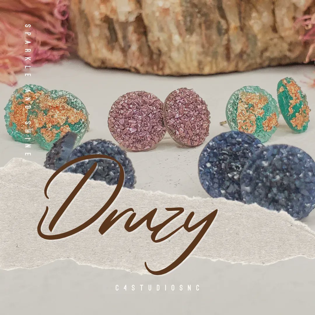 C4StudiosNC's tweet photo. Sparkle and shine all day long with these druzy studs!  https://t.co/RbfKcJejHU  #cfourstudiosnc #sparkleandshine #wearableart #resinearrings #resinart #etsy #etsyseller https://t.co/XlzkQjYmk4