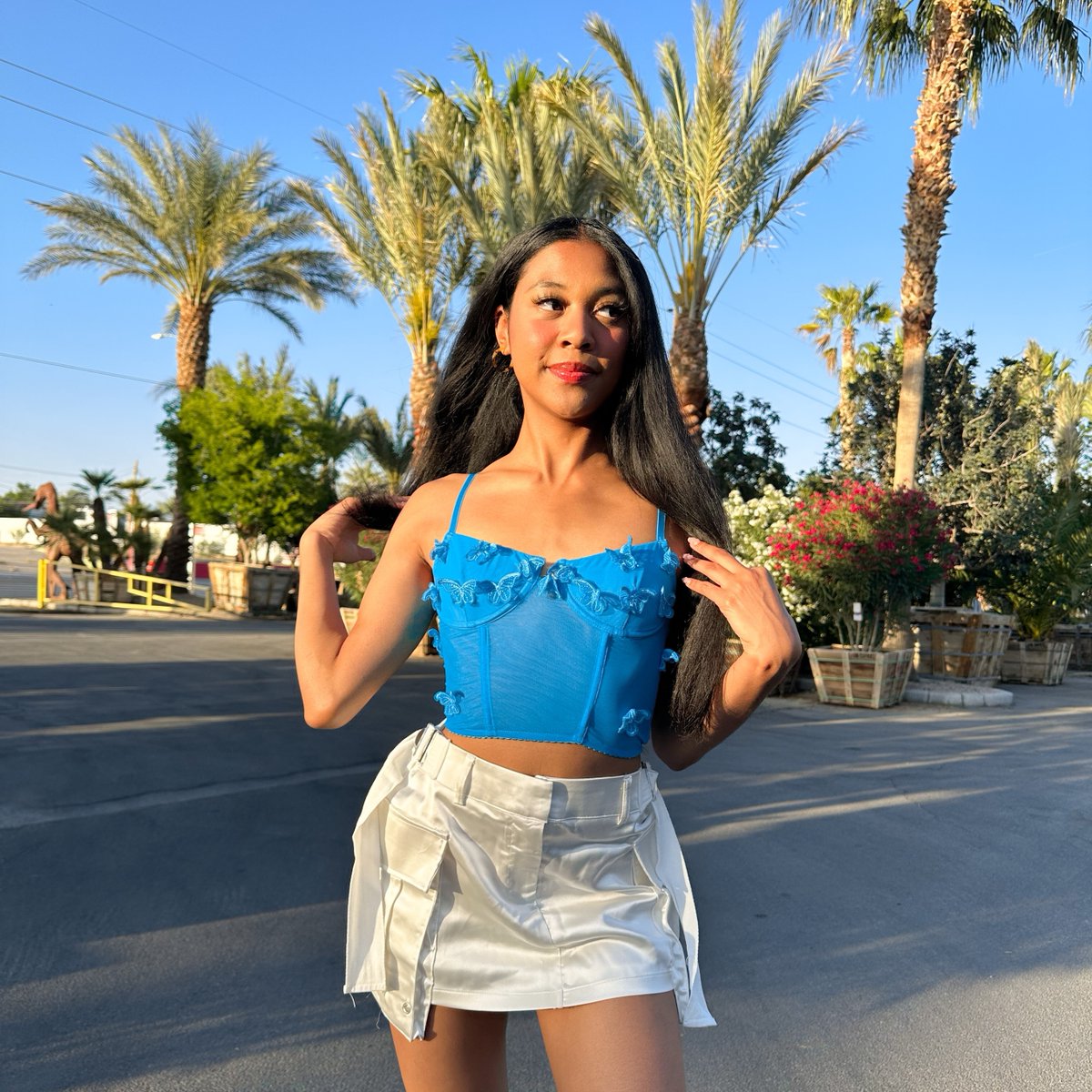 Forever21's tweet image. Summer Chillin' in Cargos &amp;amp; Corsets with @pattiya ☀️✨⁠
⁠
Head to our website + shop NEW ARRIVALS to get the looks🔥 #cargos #cargoskirts #corsets #summeroutfitideas