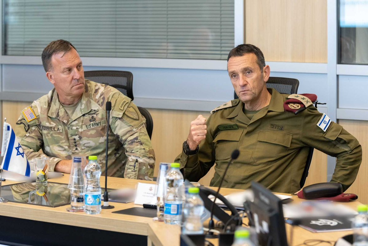 Antiwarcom's tweet photo. Israel Launches Drills Simulating ‘Multi-Front War’ as US CENTCOM Chief Observes
by Connor Freeman
@FreemansMind96 #Israel #CENTCOM #FirmHand
https://t.co/1EYEdGGlTs https://t.co/1rUUpOfEx1