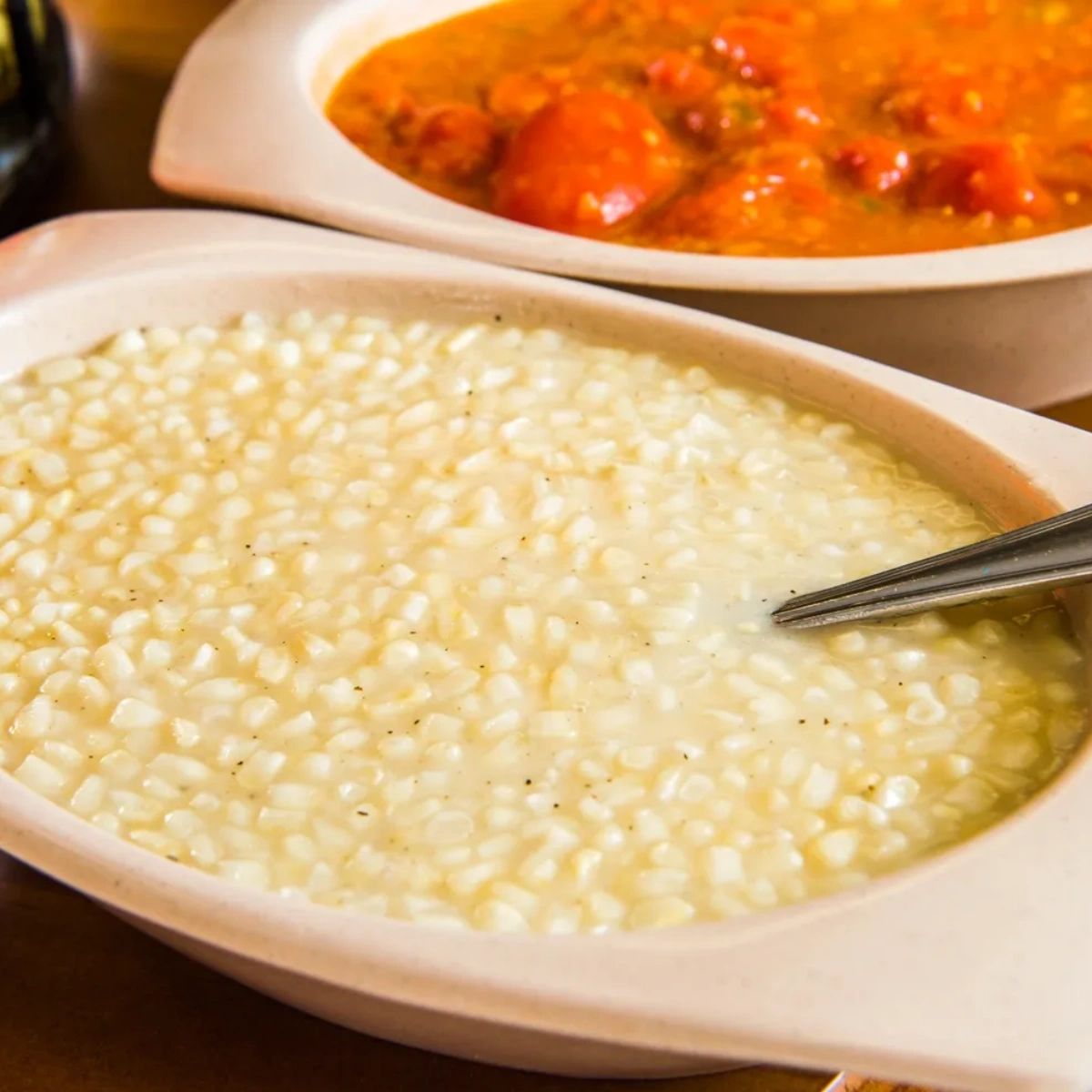 BucknersRstrnt's tweet photo. Quick! You can only choose one. Which are you adding to your plate first: our cream-style corn or stewed tomatoes? https://t.co/n70ePssNMb
