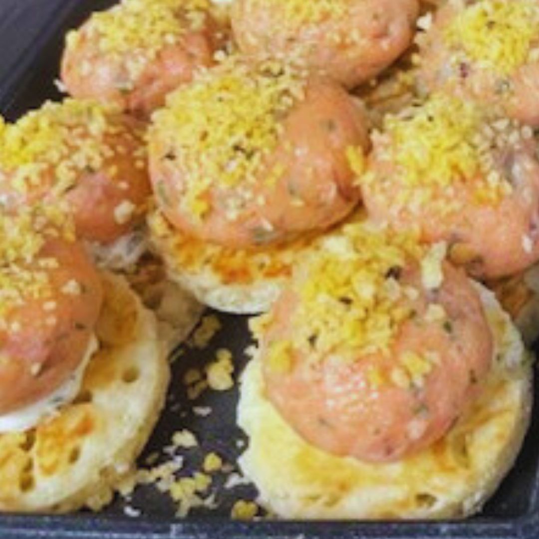 We’re absolutely loving this new addition to our summer canapés menu: salmon cheesecake! You have to try it to know what we mean, it’s creamy Scottish smoked salmon and cream cheese on a classic cheesecake base. Scrumptious!