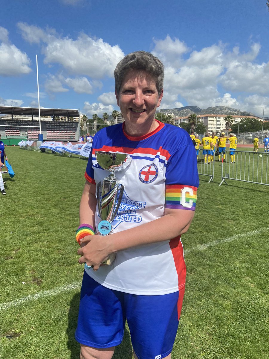 LisaPinney's tweet photo. Wonderful to see the @IwffEng_Women overs 40s become European Champions today. Walking football is such an inclusive and wonderful sport. Congratulations @Cath_Tomlin and the whole team 🏴󠁧󠁢󠁥󠁮󠁧󠁿 https://t.co/wFDn2RLGlm