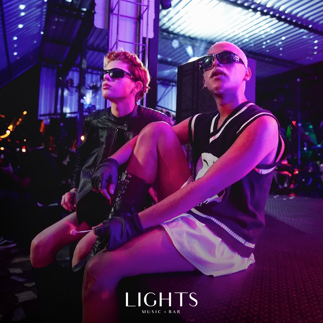 lightsmusicbar's tweet photo. A pista hoje vai ficar muy caliente na Hotlights! Chama os amigues e vem curtir djs sets e shows enaltecendo muita música latina.
Antecipados disponíveis em nosso link da bio até 21h ou enquanto durar o lote. #VemPraLights
⭐ Cobertura: @luuoak https://t.co/QNR7jAKiKC