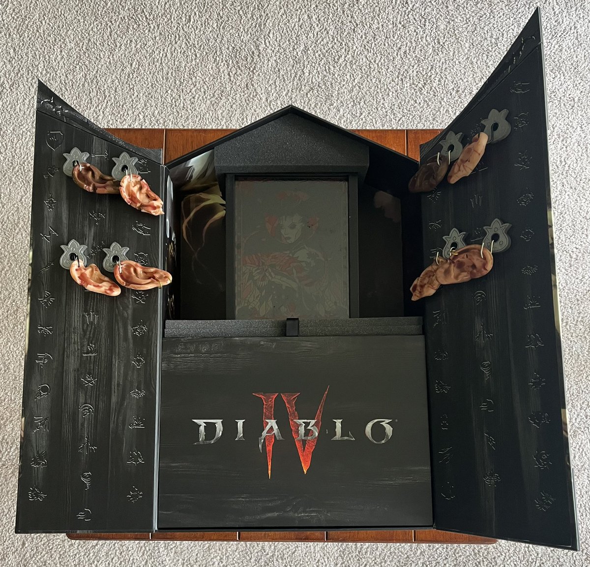 BTNeandertha1's tweet photo. Look at what Blizzard sent me! Thanks for giving me such a cool prop and providing me with the Ultimate Edition of #Diablo4! #DiabloPartner #Paid #Sponsored #advertisement https://t.co/W5kFMtTccu