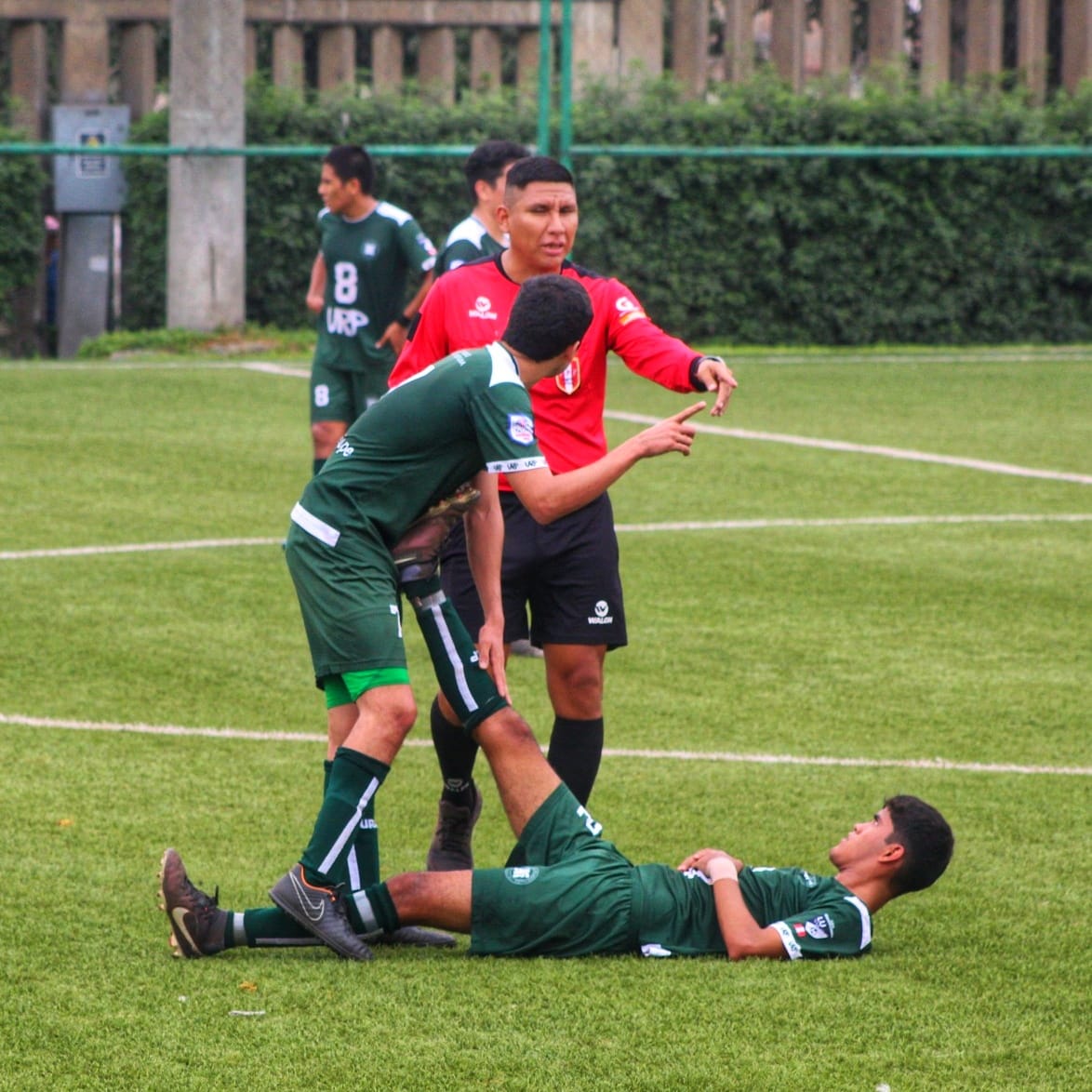 perufedup's tweet photo. ¡LA 'RICHI' DEBUTÓ CON TRIUNFO! 🏆💚⚽️
La #URP venció 2-0 a la #ESOFA por la Fecha 01 de la Liga Universitaria de Fútbol Varones División 1 - Región Lima 🔝.
📸 @bigblackbulla
SOMOS FEDUP, SOMOS DEPORTE UNIVERSITARIO 💙❤️
@urpalma https://t.co/eAPnVBpUmL