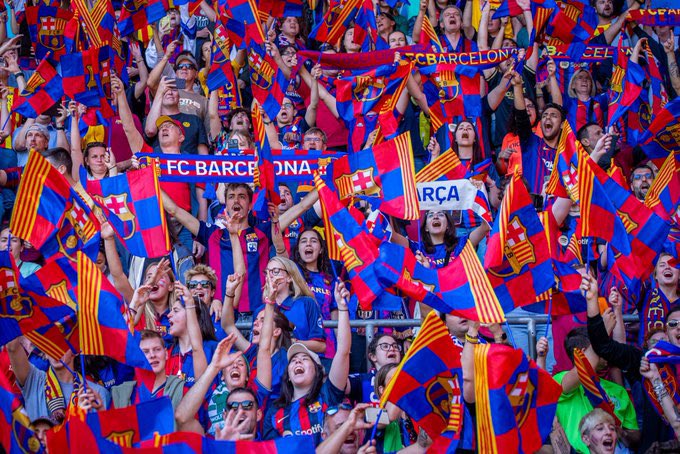ToniTrilla's tweet photo. FCB Femeni Campiones d'Europa UWCL!
Segona Champions!
Felicitacions a tot l'equip i staff tècnic.
Una abraçada especial a l'equip mèdic.
Moltes gràcies a una super-afició!
I bon partit del Wolfsburg. https://t.co/GAEBxXc7ya