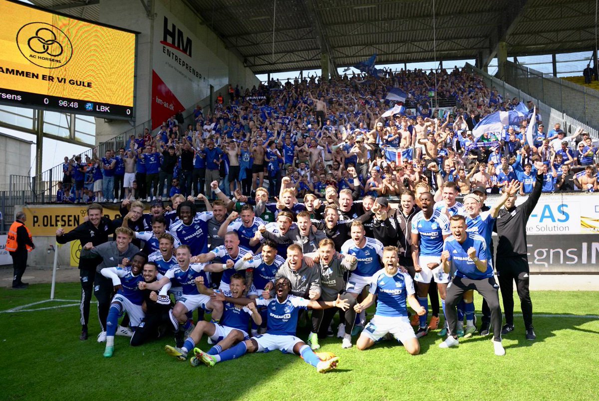 saevaratli7's tweet photo. Hahahahaha kom nu did you really think we were going down? Lyngby Boldklub giver aldrig op!💙💙 @LyngbyBoldklub #sldk https://t.co/PwPujLvisG