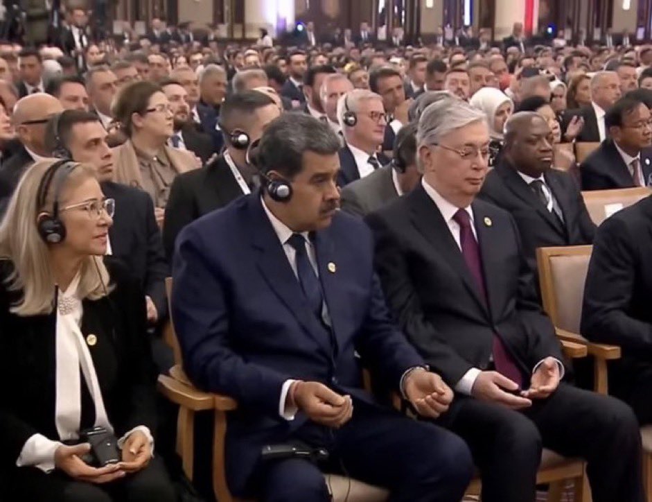 mtevfikkurtuncu's tweet photo. Türkiye Yüzyılı'nda başladı "Kardeşlik Seferberliği". 🇹🇷 Heyecanlıyız, arzuluyuz, inançlıyız... Boğazımız mutluluktan düğümleniyor. Ülkemiz ve tüm gönül cografyamızla birlikte yeni bir dönem başlıyor! @RTErdogan https://t.co/7u7fb6DLop