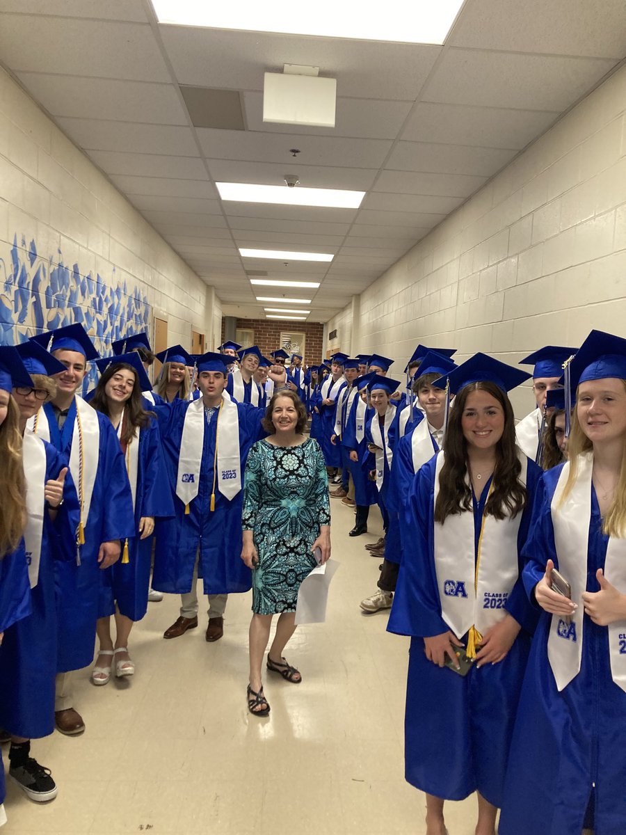 Mrs. Makrinos tweet media