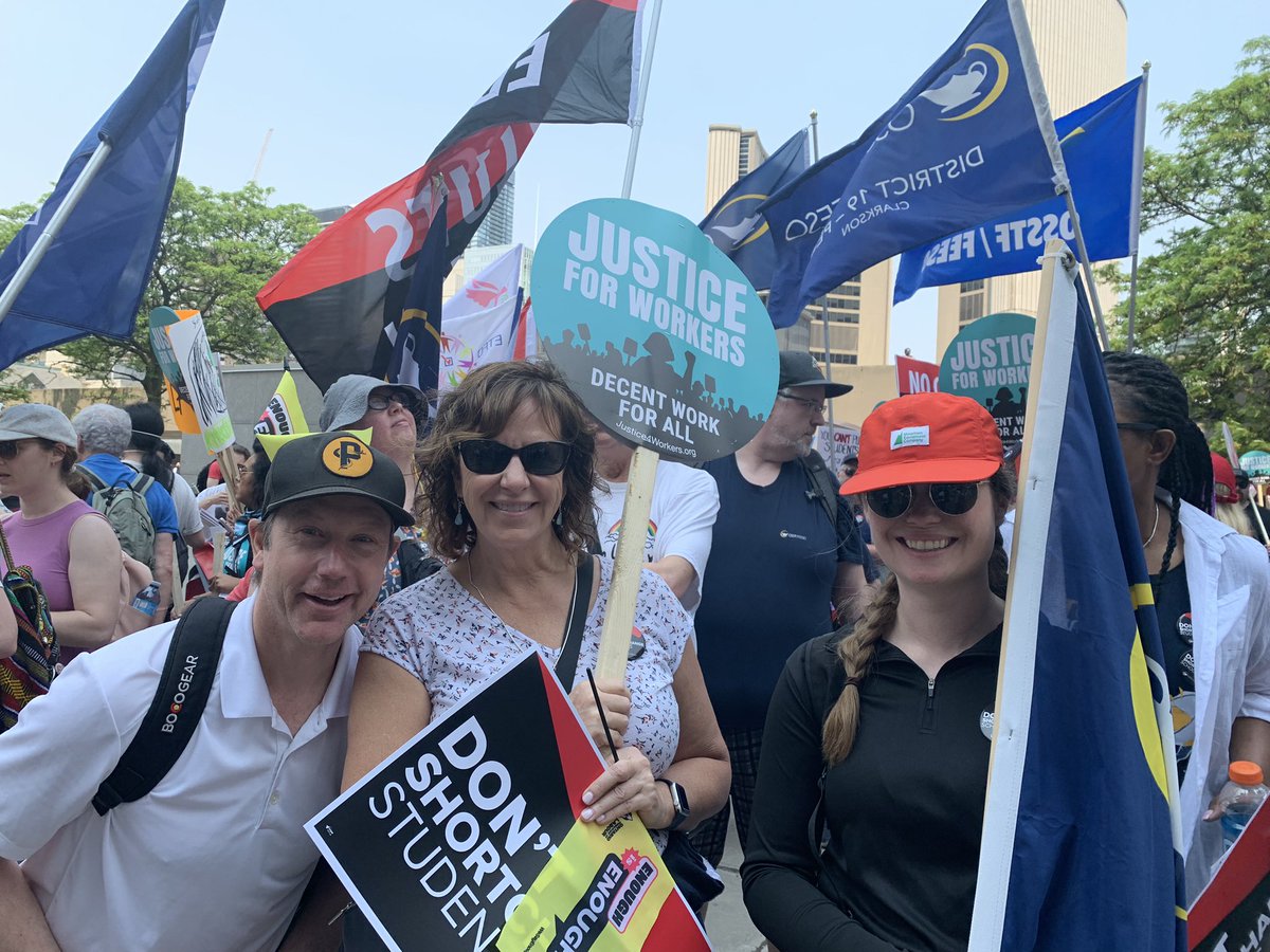 D27OSSTF's tweet photo. Enough Is Enough! D27 OSSTF and @OSSTF14 represent! #onlab #dontshortchangeeducation #onpoli https://t.co/Ag0jyg7jF3
