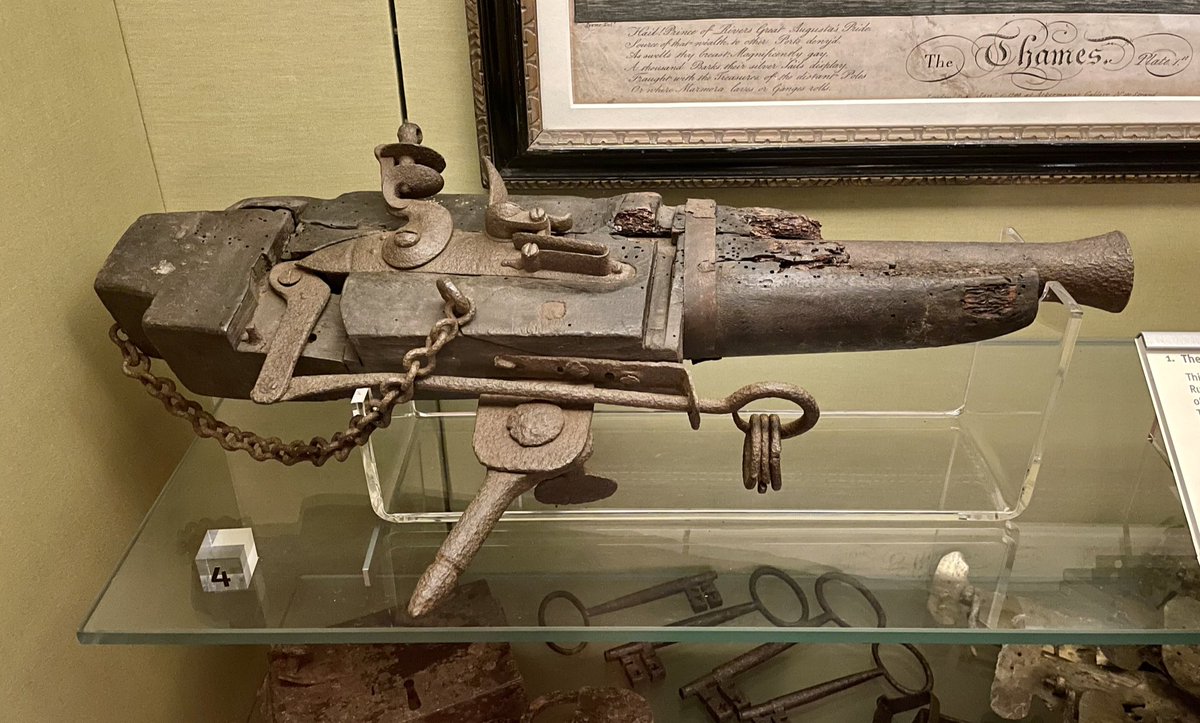 drdan_o's tweet photo. Coming up next week - the final two items in my 20 items for #MoLD20 - celebrating 20 years of @MuseumofLondon Docklands - and a virtual tour of the museum’s brilliant Sailortown (which is one of my favourite bits!) https://t.co/HyIKc0OLym
