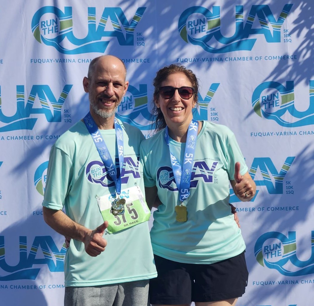 FuquayTransport's tweet photo. Today was a great start to the day! Fuquay Transportation joined in on Run the Quay and successfully finished 3 miles!  Change of pace from sitting behind the wheel. https://t.co/ngyYAgrln7