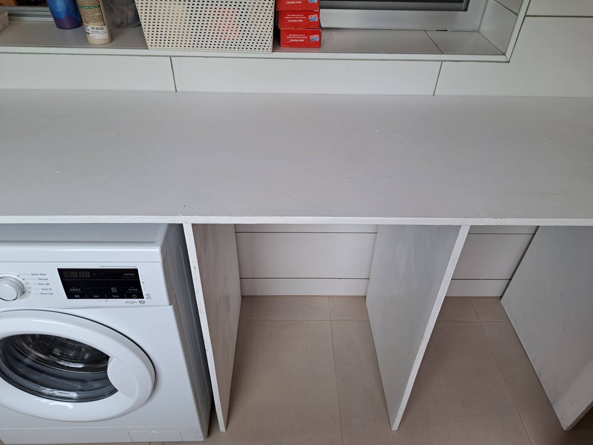 davebeckymaf's tweet photo. From a giant sheet of plywood to a lovely new bench in my utility area. What a talented engineer Dave is! It's been a highly productive birthday for me, but I'm very happy with my new storage space. 😊
Becky https://t.co/ZegqA6nxGh