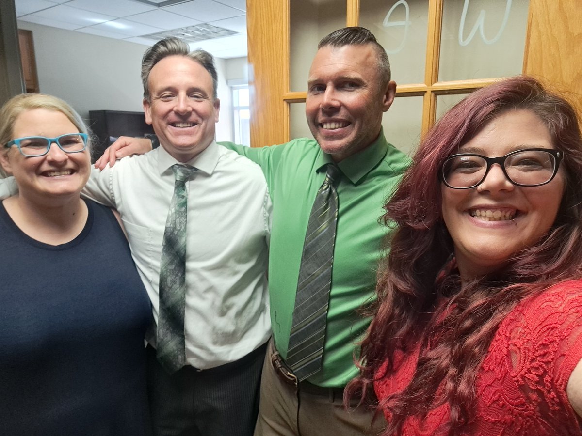 JerraKlassen's tweet photo. We were the dream team! Thanks for making my last year at CC one of the best. I have loved working with you all ❤️ @CCHSprincipal @CC_AstPrincipal https://t.co/grOmr1zYbb
