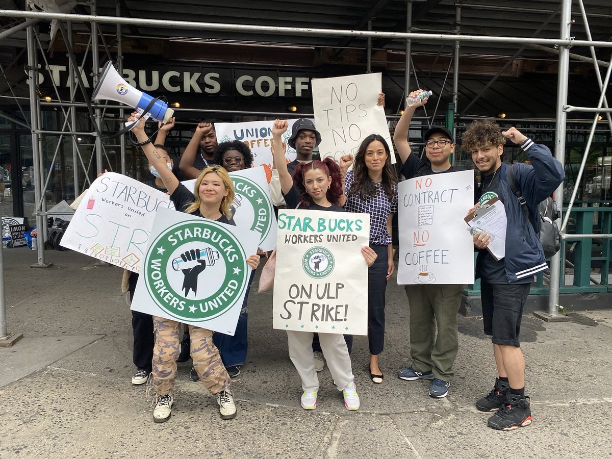 Workers at the Astor Pl Starbucks have had enough of the company's union busting and are ON STRIKE!

Thank you <a href="/CarlinaRivera/">Carlina Rivera</a> for coming by and supporting workers in your district. And of course thank you Scabby for your solidarity! 🔥

Stop by the picket until 5pm today!
