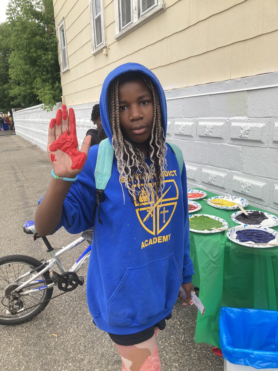 NWSNH's tweet photo. #Neighborfest @neighborworks #NWweek https://t.co/MmoBnd43E6