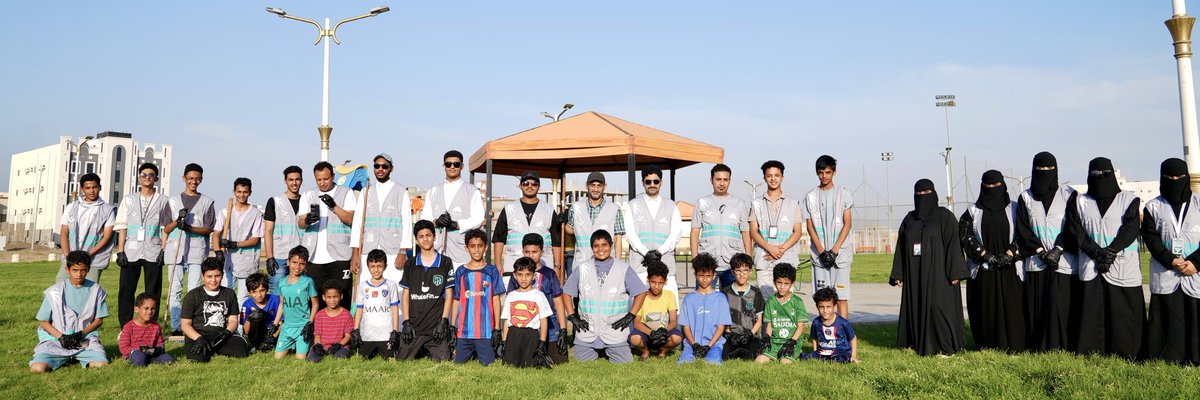 emhamrani's tweet photo. السعادة في #العطاء
أبذل المعروف دون استهانة به فهو وإن قلّ في نظرك إلا أنه عند الله عظيم.
تحية طيبة لأصدقاء #التطوع_البلدي
@saudimomrah
@SaudiNVG https://t.co/kmQauTxxuT