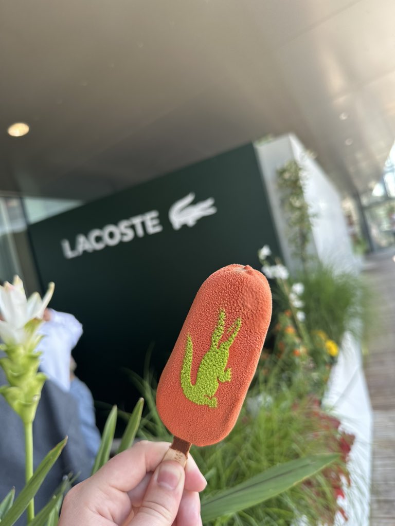 Merci <a href="/Lacoste/">Lacoste</a>  pour cette journée extraordinaire ! Une 2nd édition pour un  #RG2023. J’espère vous revoir très vite. 
Crocodilement 🐊 #LeClubLacoste