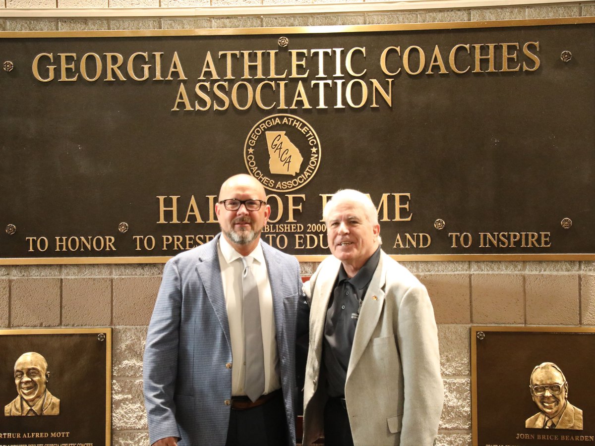 GACACoaches's tweet photo. It's a Who's Who of Leadership in Dalton, GA. The 2023 Georgia Coaches Hall of Fame is underway! History is in the making.
#GACAHOF https://t.co/597VaURNRO