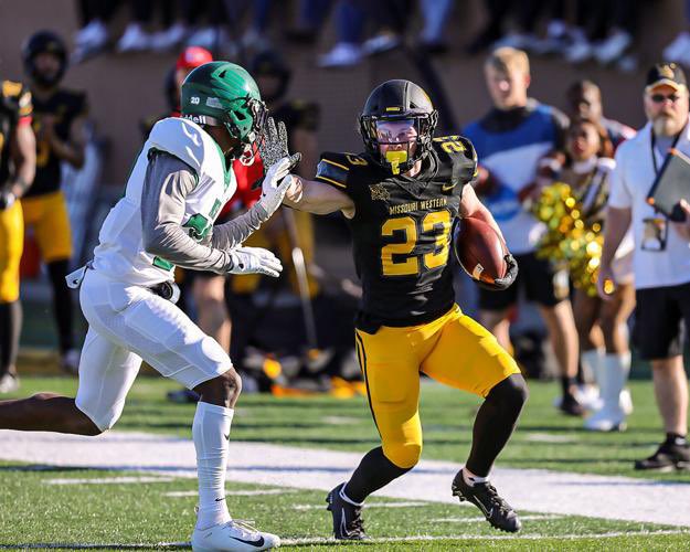cxncere_13's tweet photo. #AGTG ✞ Blessed to receive an offer from Missouri Western University!! @CoachStLouis @MWSU_Football https://t.co/4uDvX7Ojn4