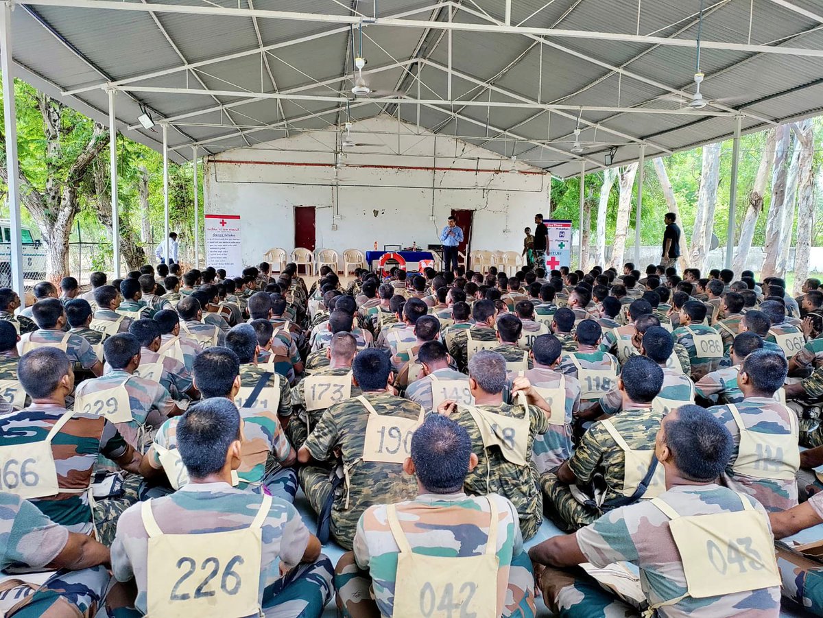 redcrossgujarat's tweet photo. Under the leadership of our hon. #chairman Shri @ajayhpatel9262 sir, #IRCS organised a #training program for #primaryfirstaid and protocols where 232 SRP #youth participated and became #volunteers with #RedCross to tackle upcoming #naturaldisasters in #Gujarat region. https://t.co/qjcP3vlSro