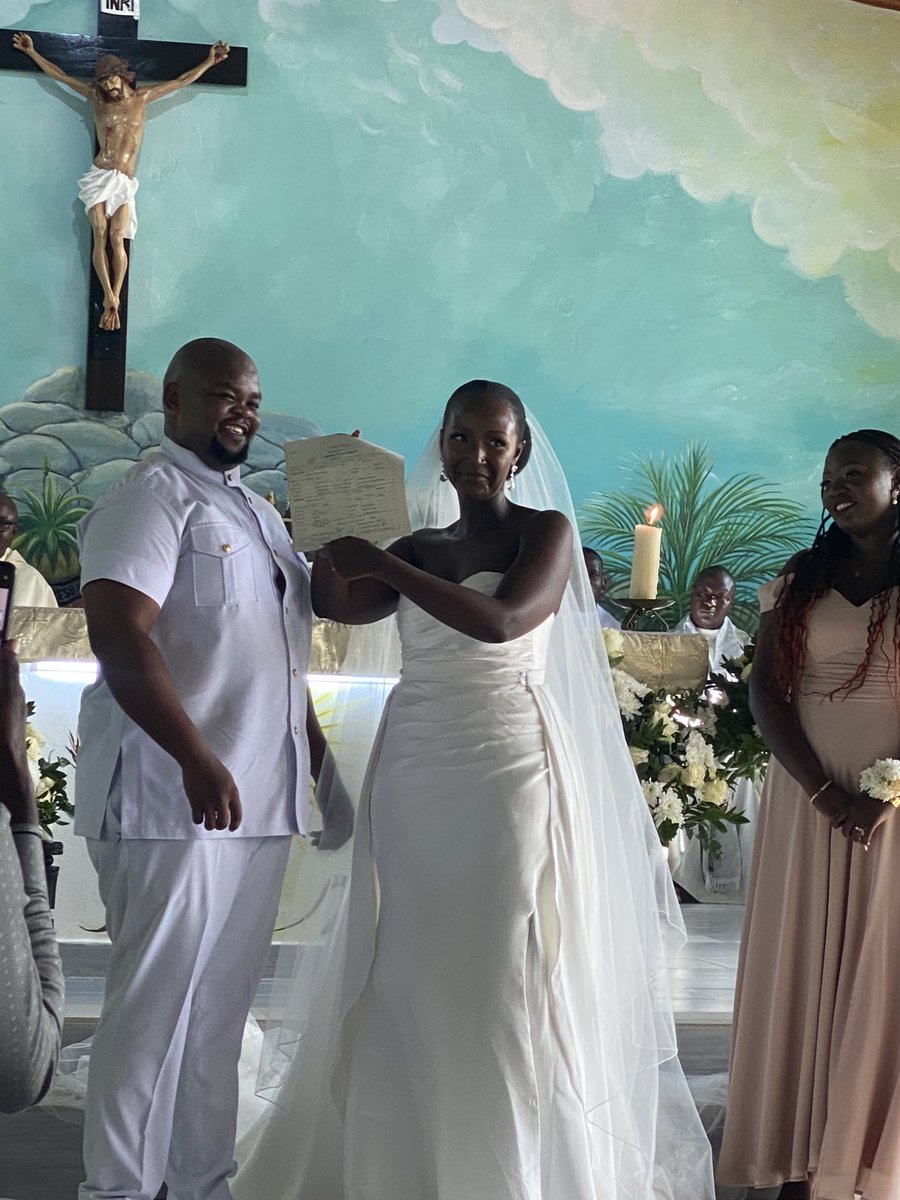 EstherKoimett's tweet photo. Congratulations🎊🎉🎈🎁 ⁦@Cheptum_⁩ on your beautiful wedding. May God richly bless you as you start this journey. https://t.co/bPqgSMugij