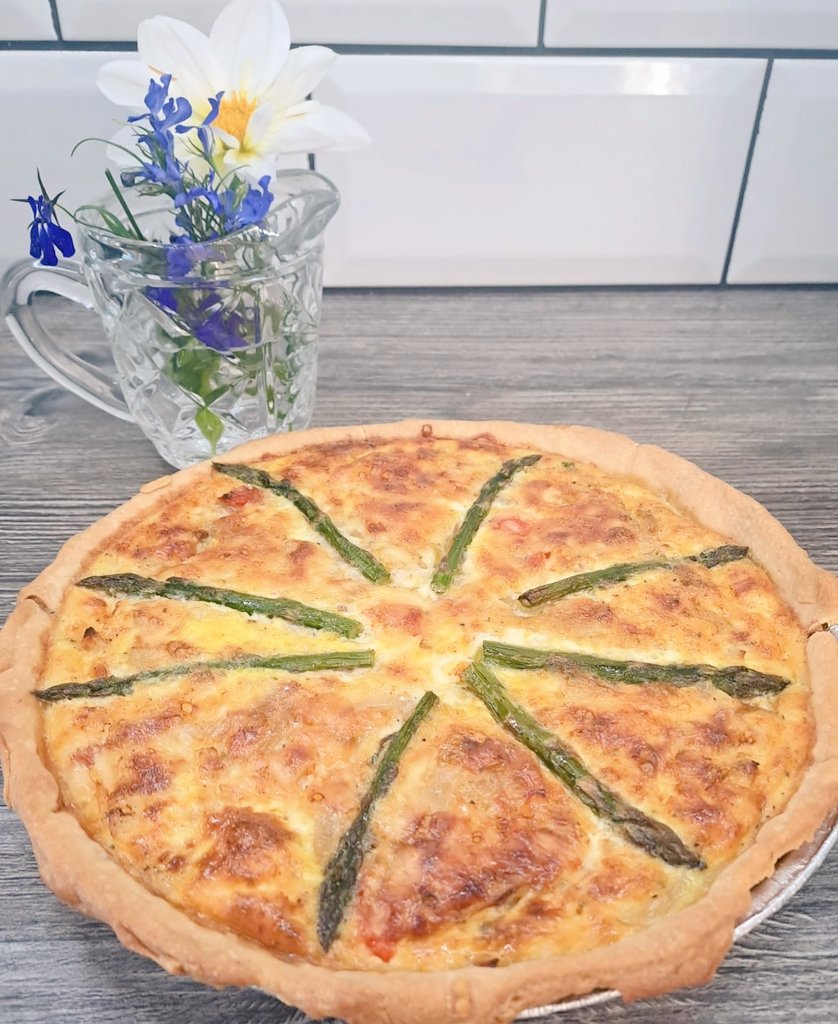 Archie Pie from Worcestershire tweet media